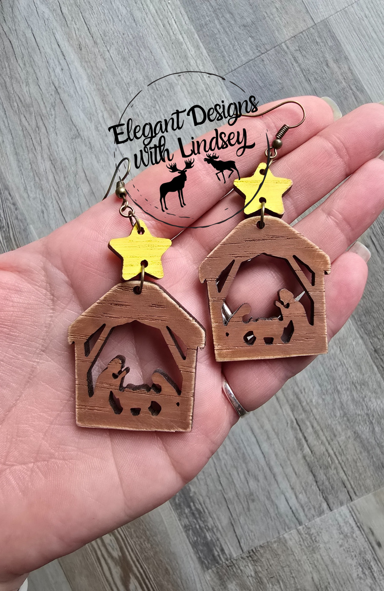 Nativity Scene w/Star Wood Earrings