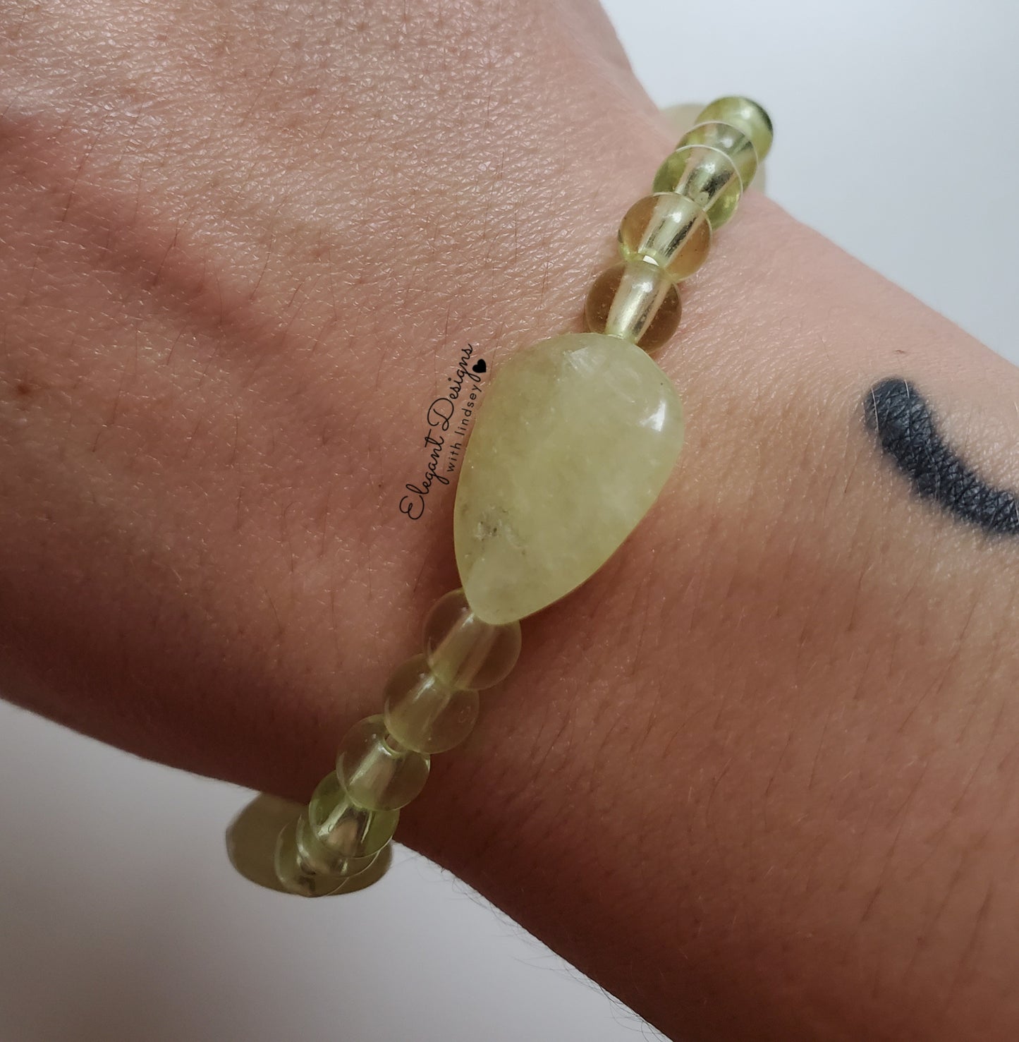 Light green stone bracelet